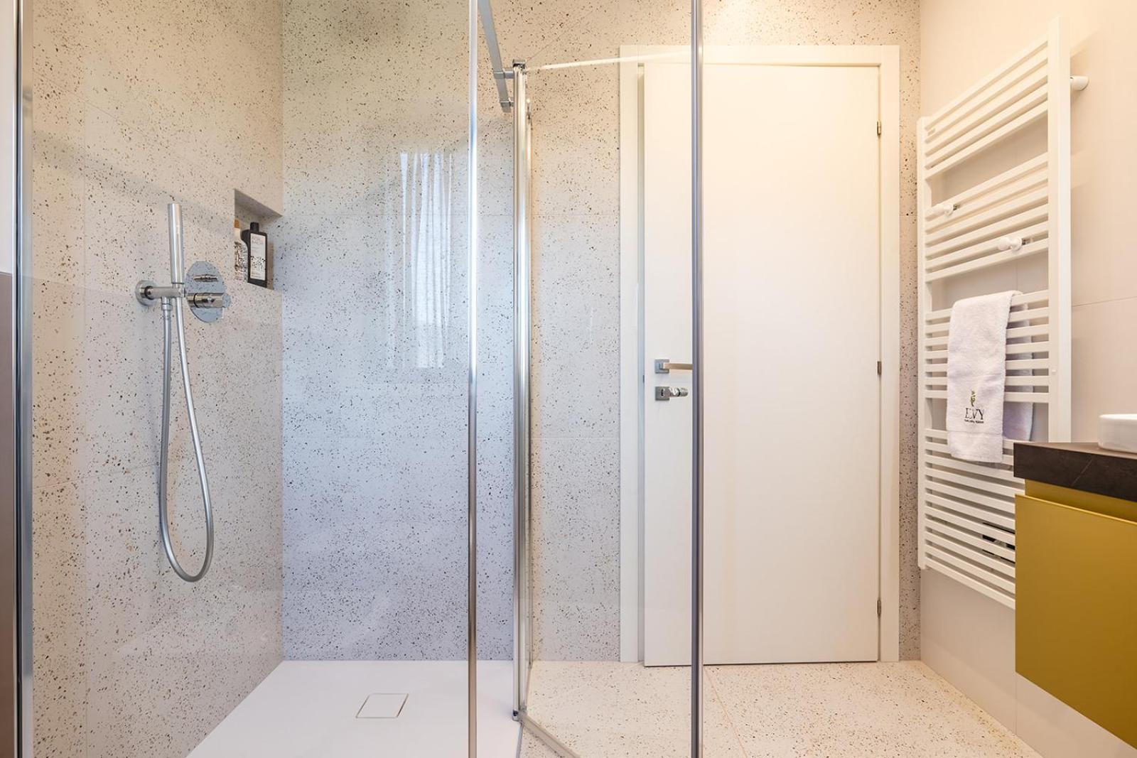 דירות ריבה דל גארדה Elvy Garda Living Garden מראה חיצוני תמונה