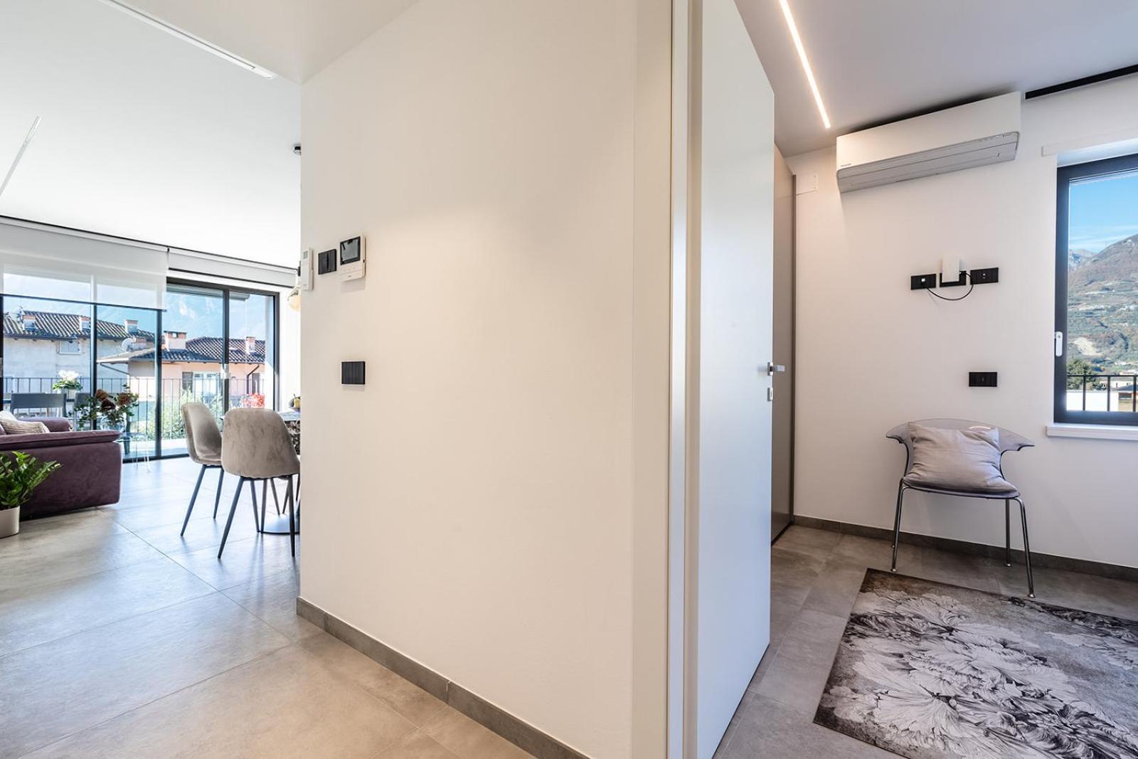 דירות ריבה דל גארדה Elvy Garda Living Garden מראה חיצוני תמונה