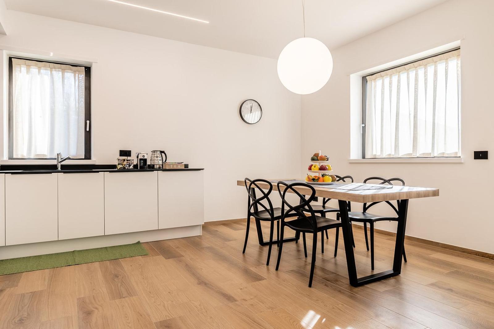 דירות ריבה דל גארדה Elvy Garda Living Garden מראה חיצוני תמונה