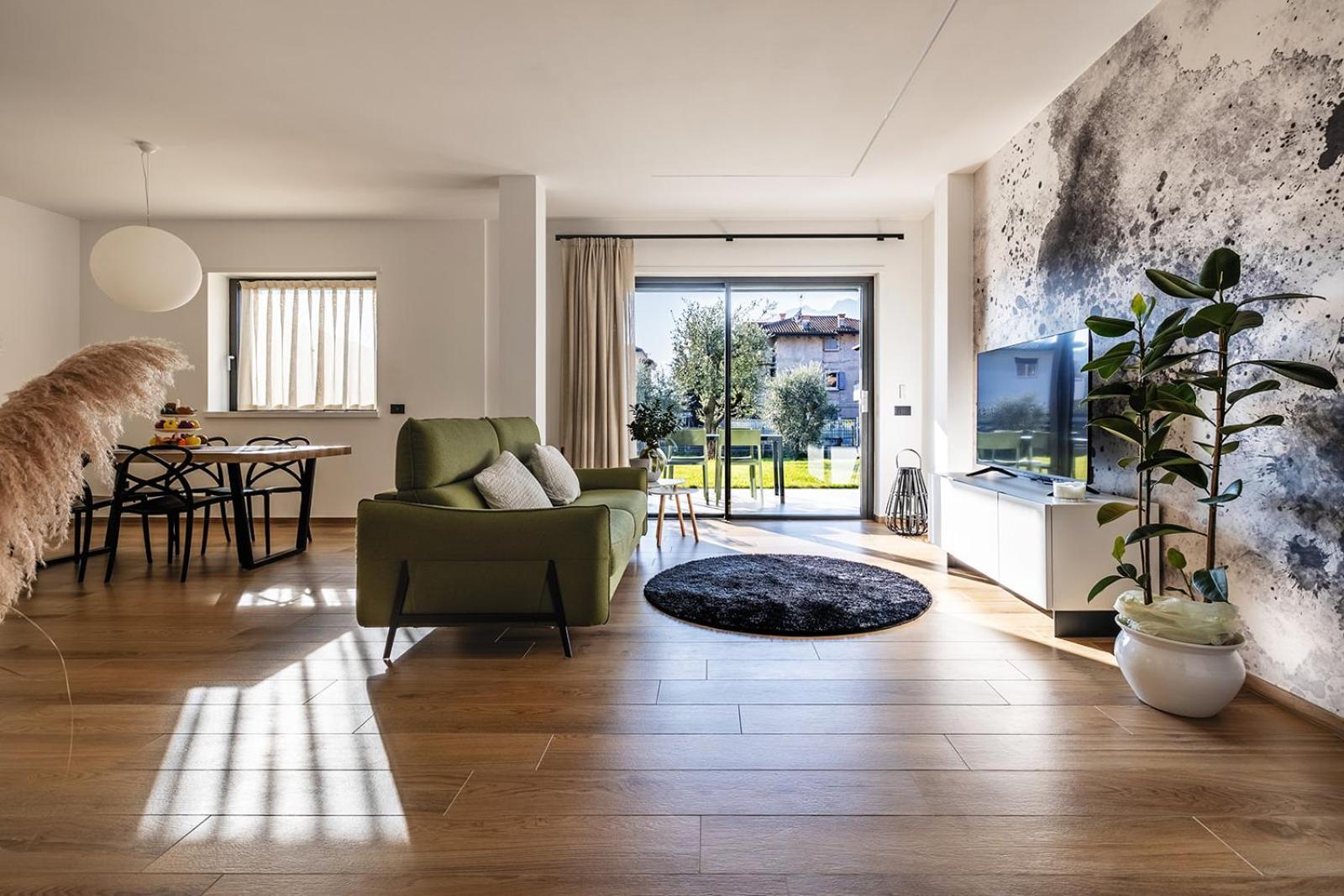 דירות ריבה דל גארדה Elvy Garda Living Garden מראה חיצוני תמונה